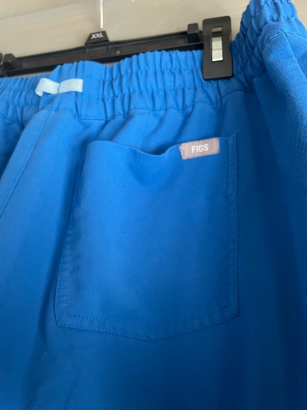 Figs Royal Blue Cargo Jogger with Drawstring scrub.
Size L petite - Picture 7 of 11